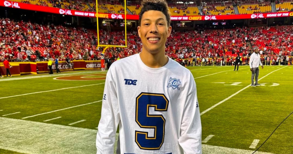 Jackson Mahomes