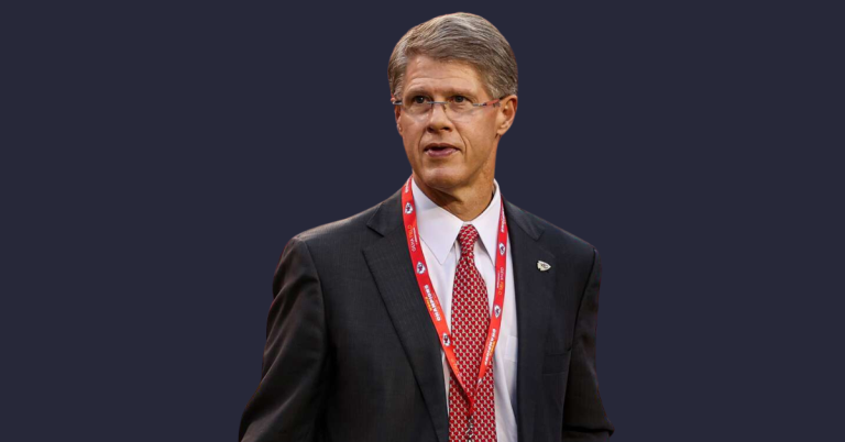 Clark Hunt Net Worth